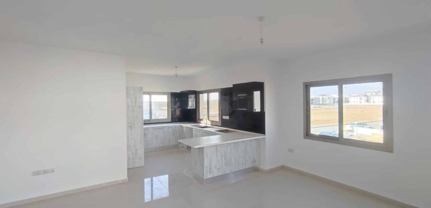 Lefkoşa Gönyeli’de Satılık  3+1 Penthouse Daire