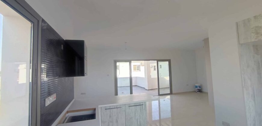 Lefkoşa Gönyeli’de Satılık  3+1 Penthouse Daire