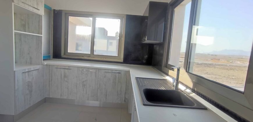 Lefkoşa Gönyeli’de Satılık  3+1 Penthouse Daire