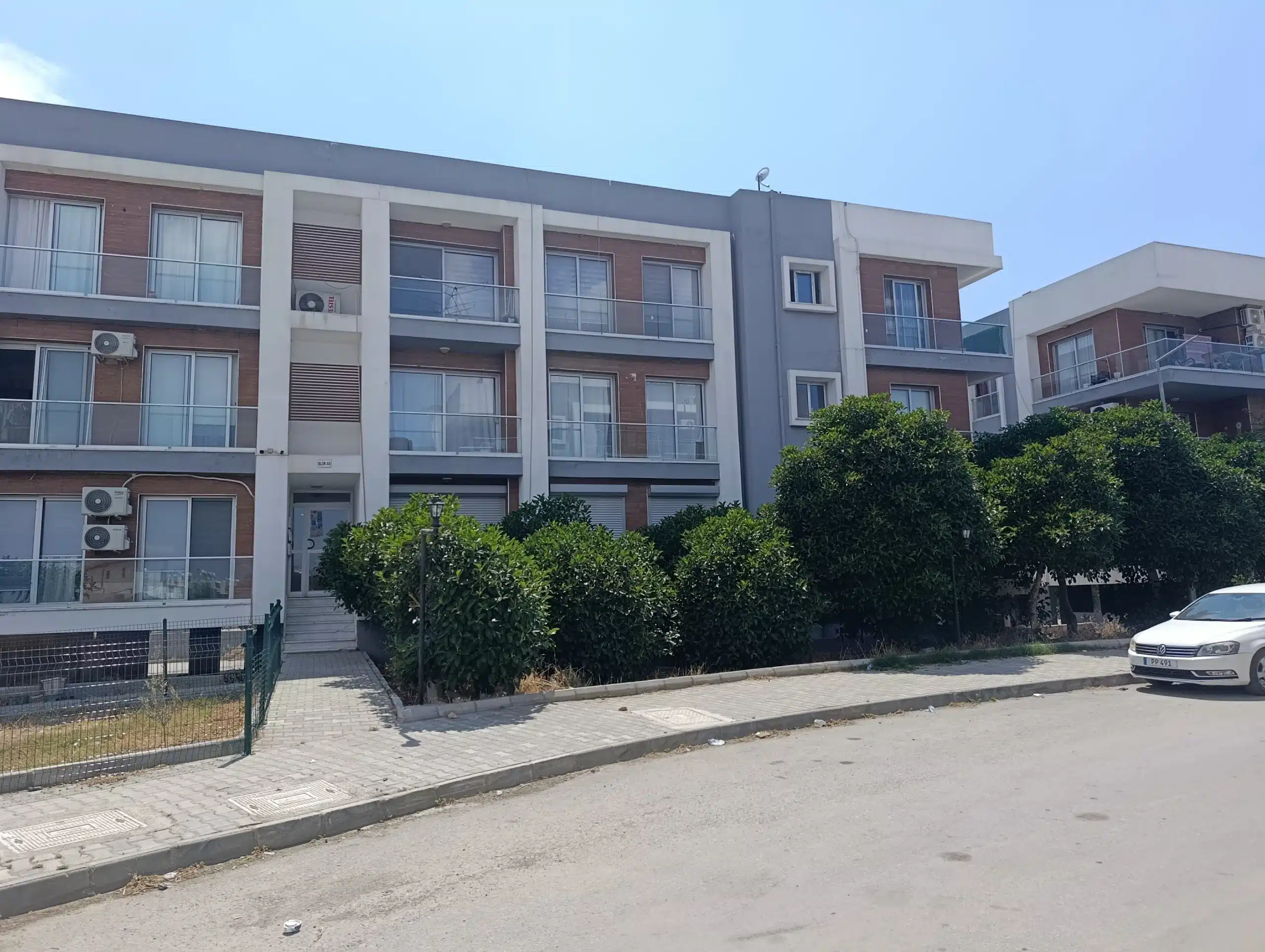 IMG_20260612_142408 Küçük Kaymaklı Lefkoşa'da satılık eşyalı 2 yatak odalı daire