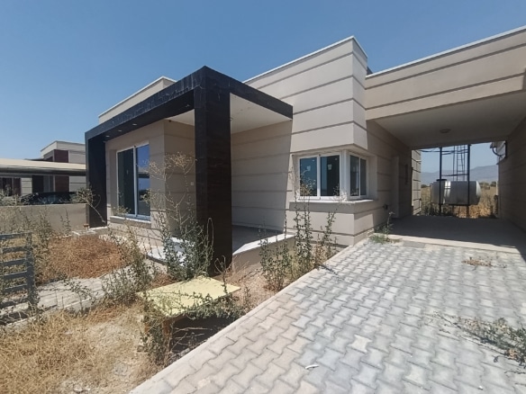 Lefkoşa Balıkesir’de kiralık tek katlı müstakil evin dış görünümü