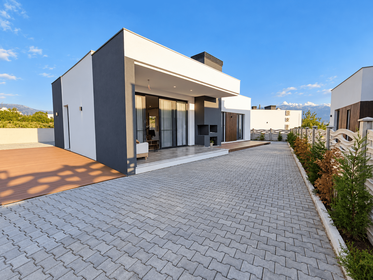 dikmen-satilik-tek-katli-mustakil-ev-dis-cephe-1 Dikmen’de Satılık Tek Katlı Modern Müstakil Ev