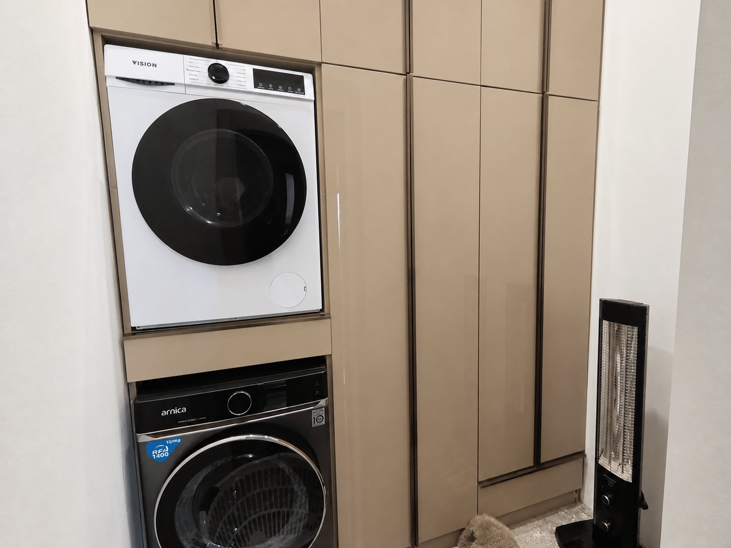 dikmen-satilik-tek-mustakil-ev-camasir-alani-2 Dikmen’de Satılık Tek Katlı Modern Müstakil Ev